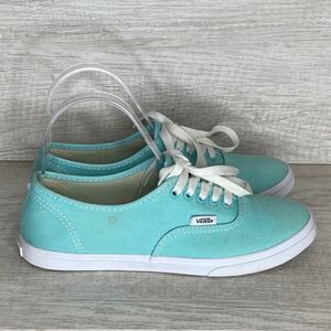 VANS LOW PROFILE DANITY CASUAL CLASSIC EVERYDAY CANVAS SKATER SHOES SIZE 7